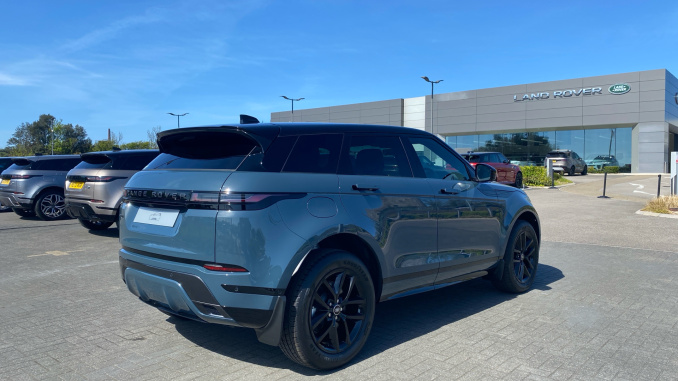 Land Rover Range Rover Evoque 1.5 P270e Dynamic SE 5dr Auto Hatchback - Image 22